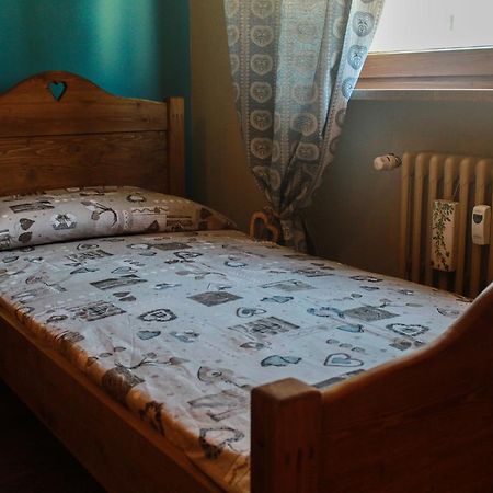 Dimora Delle Alpi Apartment Aosta Bagian luar foto