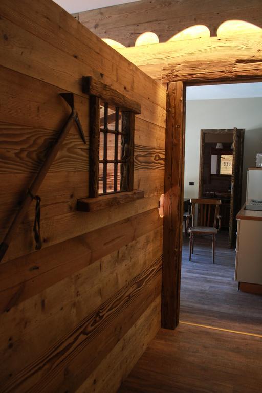 Dimora Delle Alpi Apartment Aosta Bagian luar foto