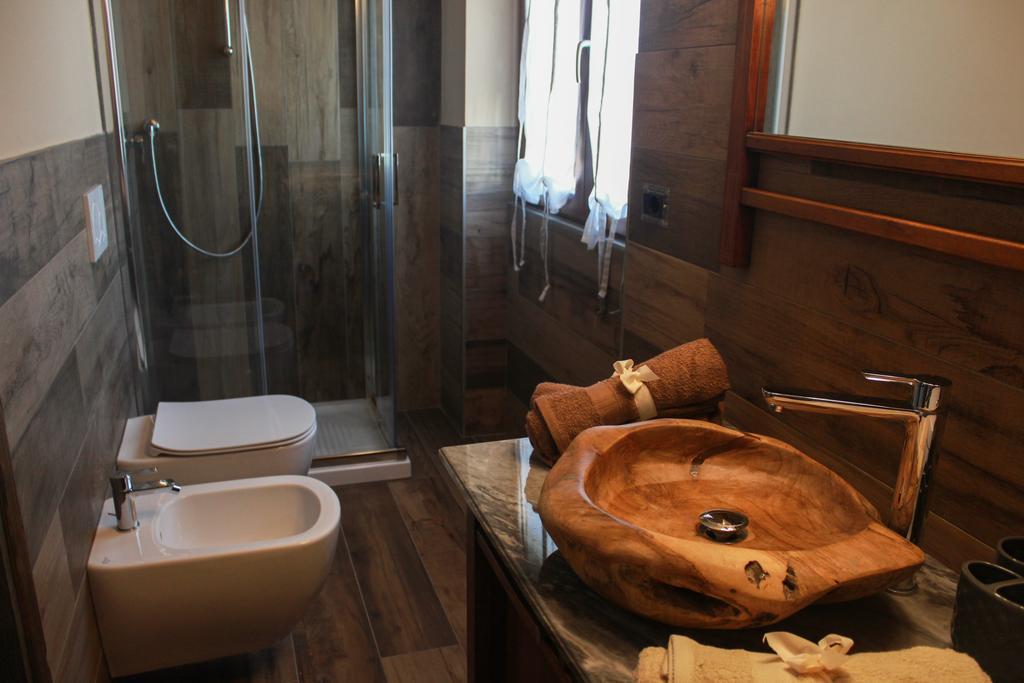 Dimora Delle Alpi Apartment Aosta Bagian luar foto
